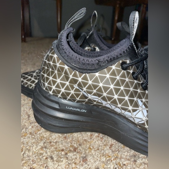 Nike Lunarlon GEO Sky High NYC New York Running Shoes Sz 7.5 Womens - Picture 2 of 10